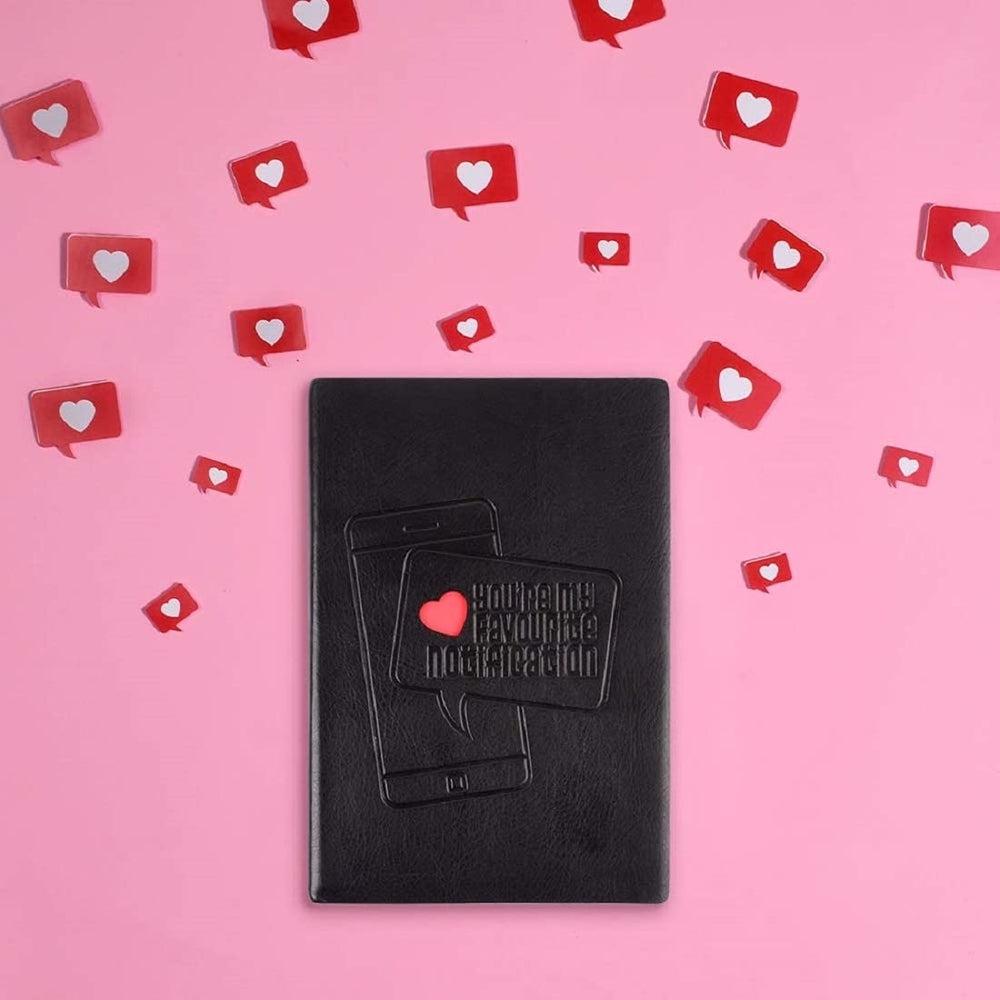 دفتر الحب لون أسود